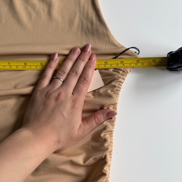 Superdown Cory Ruched Side Mini Dress Nude Small S Neutral Closet Staple Classic - Picture 4 of 12